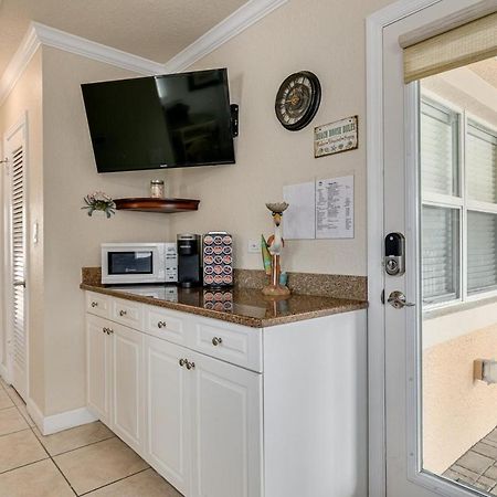 סיינט פיט ביץ' Walkable To Restaurants And Steps To The Beach! - Coconut Villa'S Suite 10 מראה חיצוני תמונה