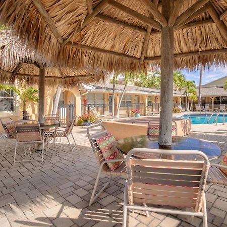 סיינט פיט ביץ' Walkable To Restaurants And Steps To The Beach! - Coconut Villa'S Suite 10 מראה חיצוני תמונה