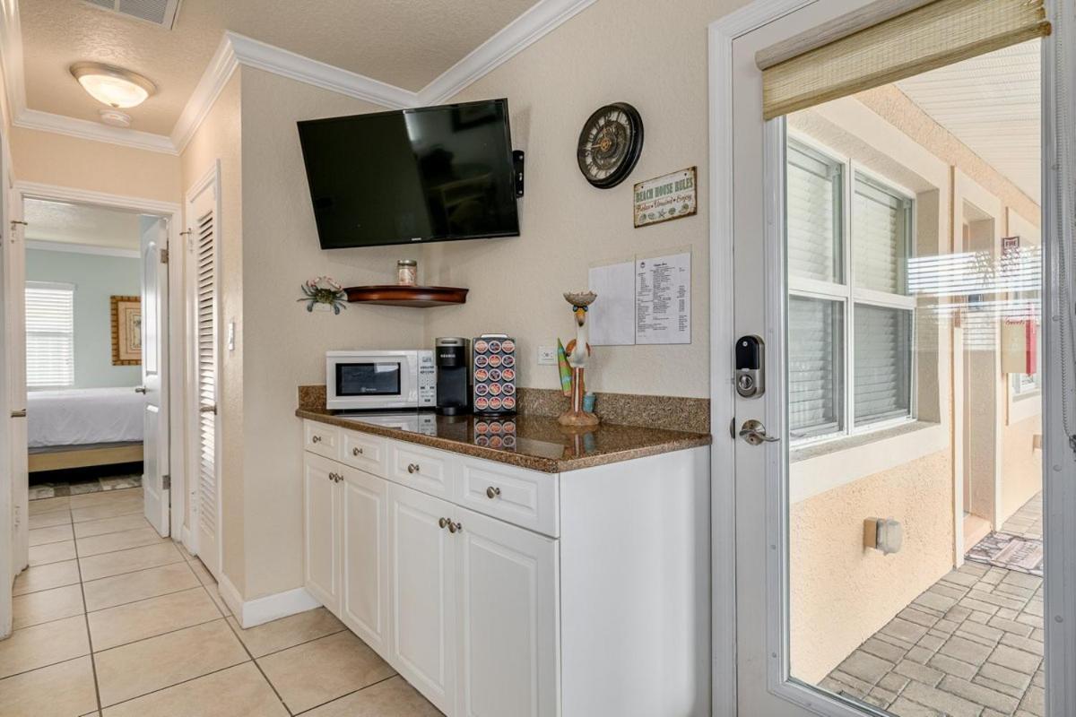 סיינט פיט ביץ' Walkable To Restaurants And Steps To The Beach! - Coconut Villa'S Suite 10 מראה חיצוני תמונה