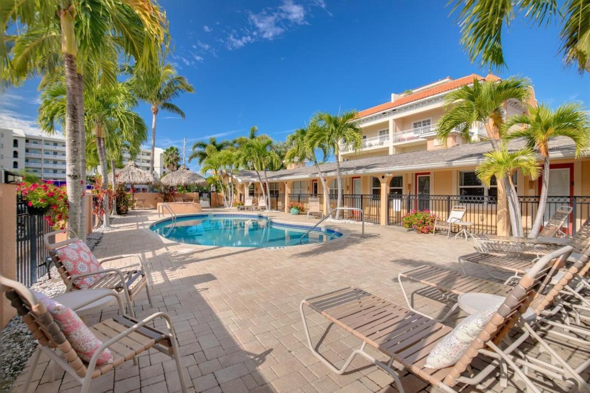 סיינט פיט ביץ' Walkable To Restaurants And Steps To The Beach! - Coconut Villa'S Suite 10 מראה חיצוני תמונה